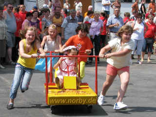 14 Bettenrennen 05-07-09 8268.jpg (222672 Byte)