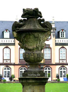 Schloss- Molsdorf (111580 Byte)