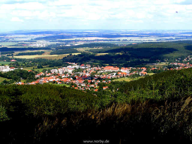 Tabarz aufgenommen vom Wachkopf aus. (723543 Byte)